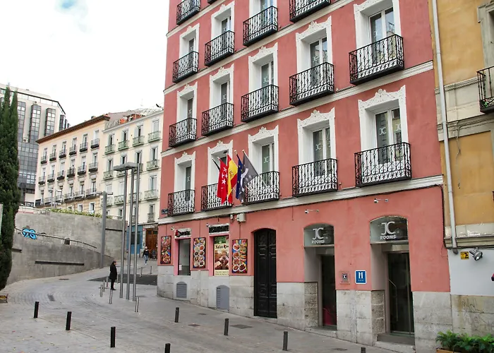 JC Rooms Santo Domingo Madrid
