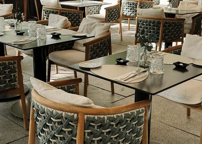 Hospes Puerta de Alcalá, a Member of Design Hotels Madrid